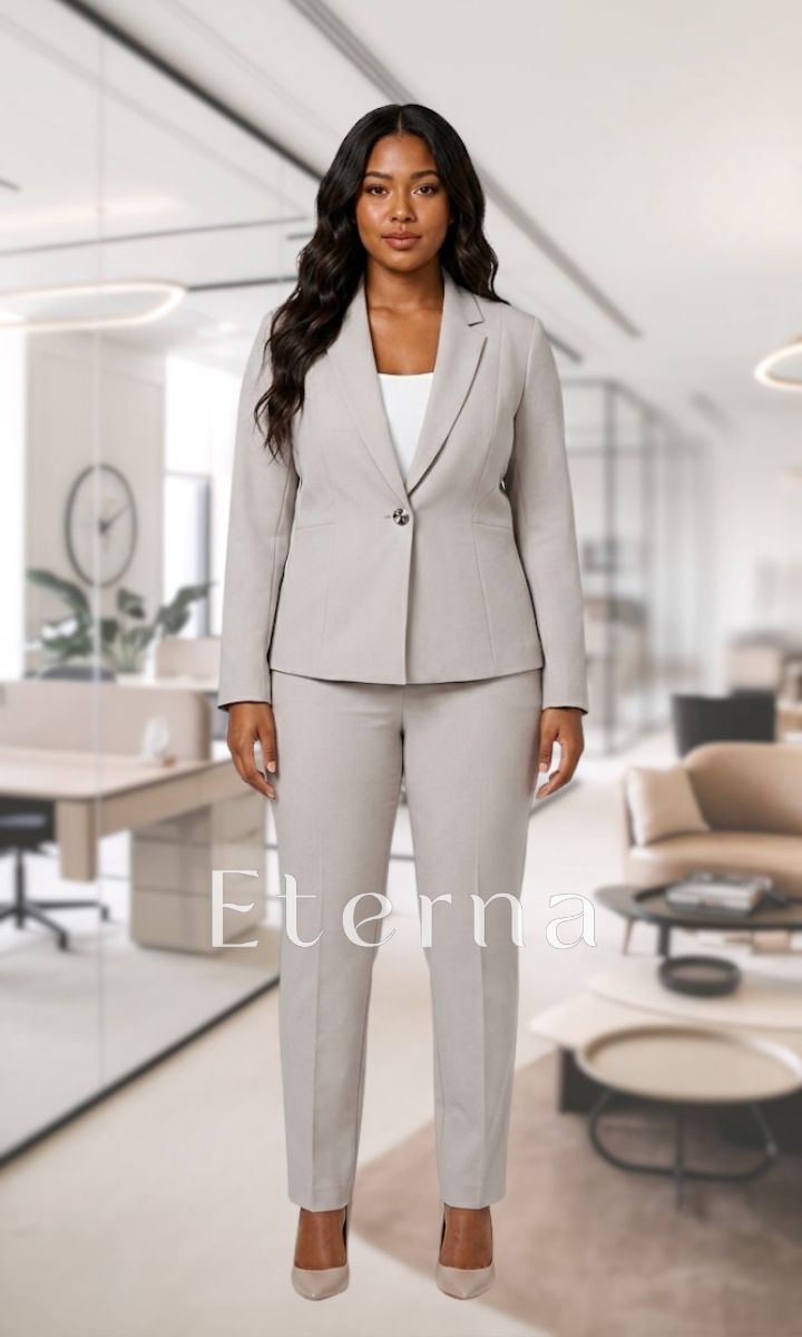SUIT570